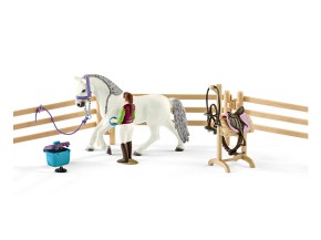 Schleich 42389 Reitschule mit Reiterinnen und Pferden